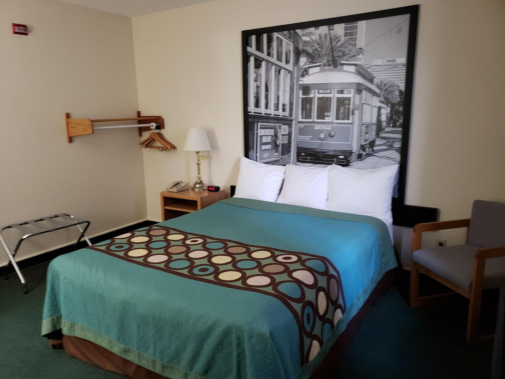 מלון Super 8 By Wyndham Moose Jaw Sk מראה חיצוני תמונה