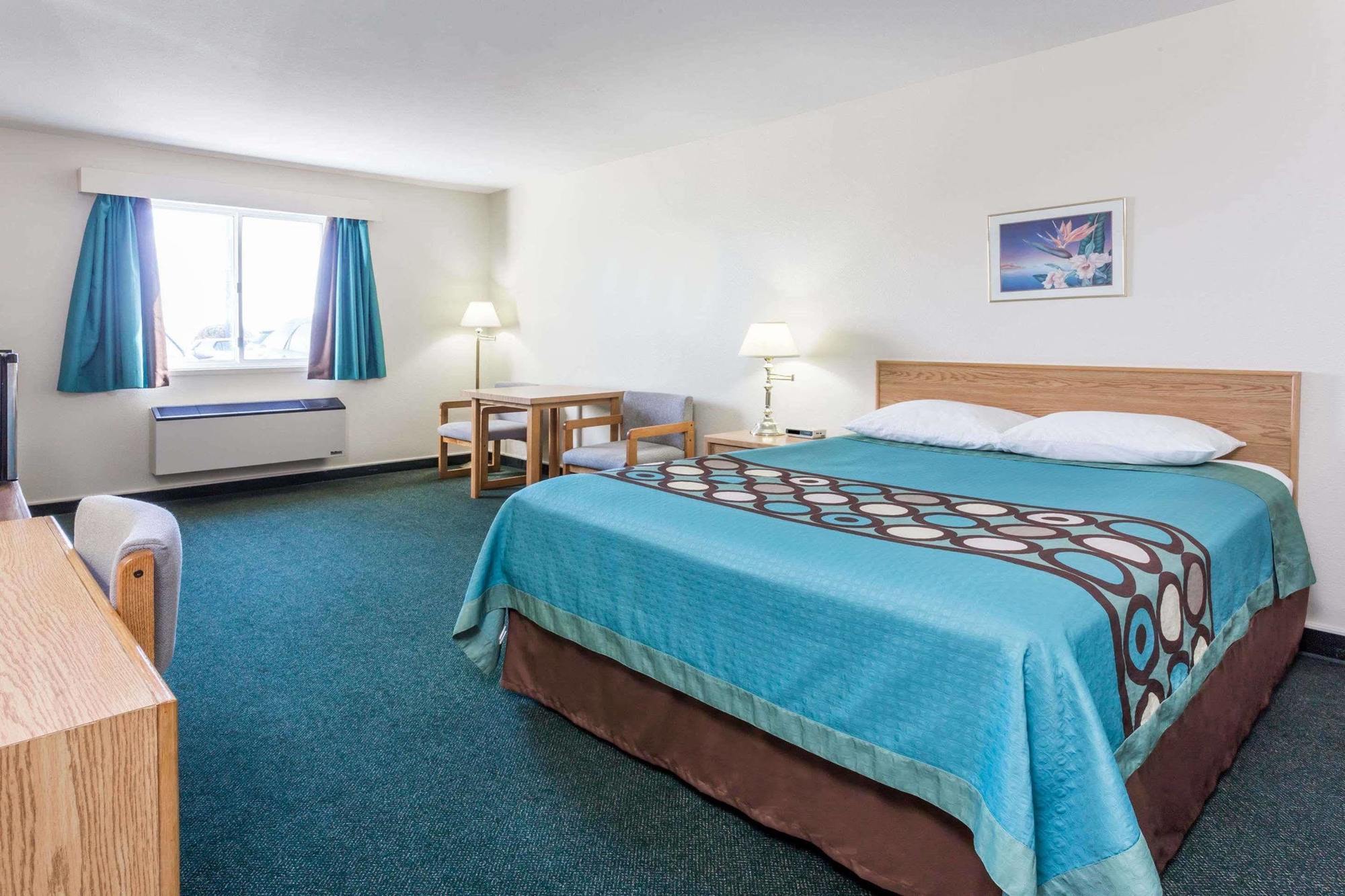 מלון Super 8 By Wyndham Moose Jaw Sk מראה חיצוני תמונה